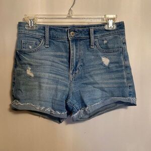 ⭐️HOLLISTER HIGH RISE MIDI SHORT